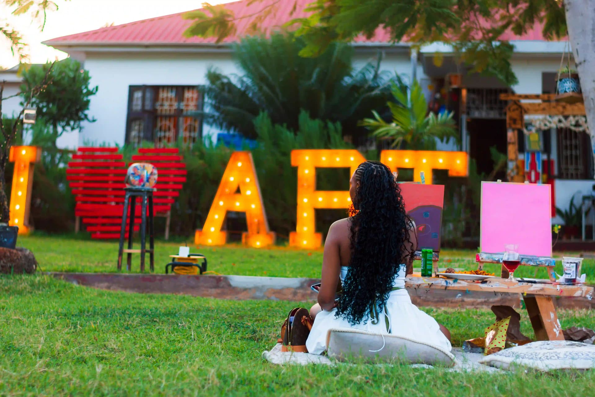 Nias Nyalada Art Studio outdoor space